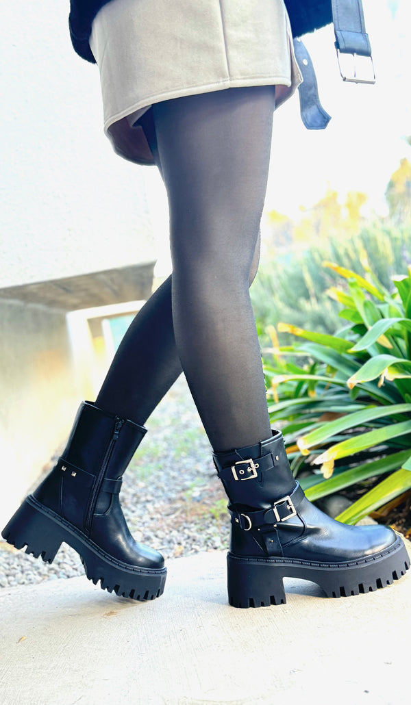 BOTA BAJA/BOTIN CAMLU BLACK HEBILLAS
