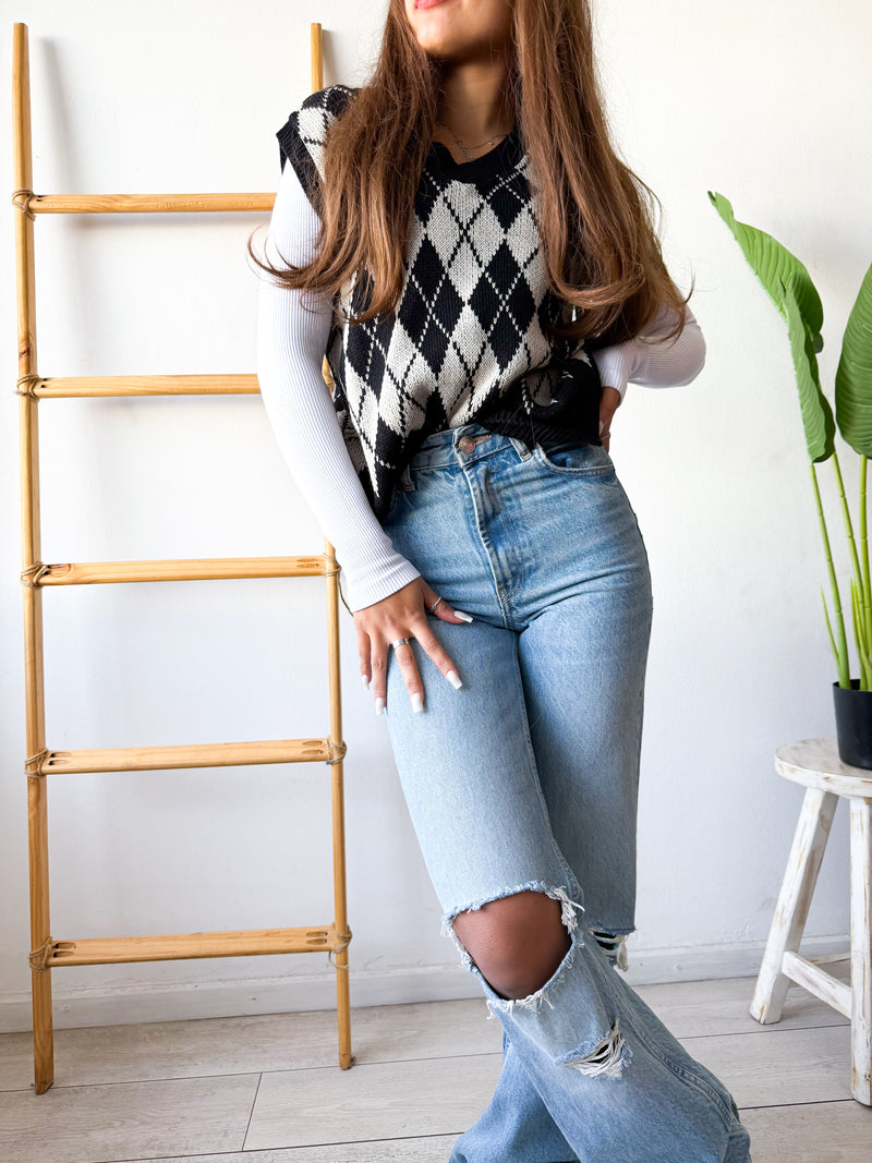 SWEATER ROMBOS SIN MANGAS CAMLU