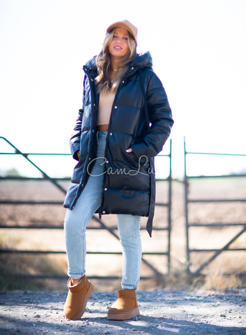 PUFFA ECO CUERO CON LAZO