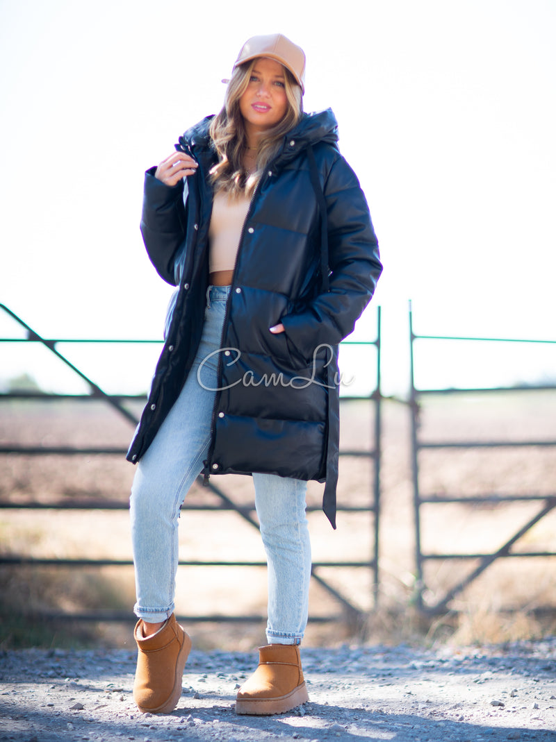PUFFA ECO CUERO CON LAZO