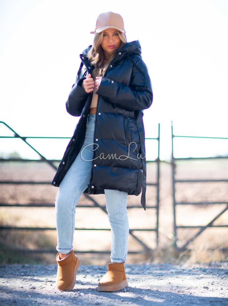 PUFFA ECO CUERO CON LAZO