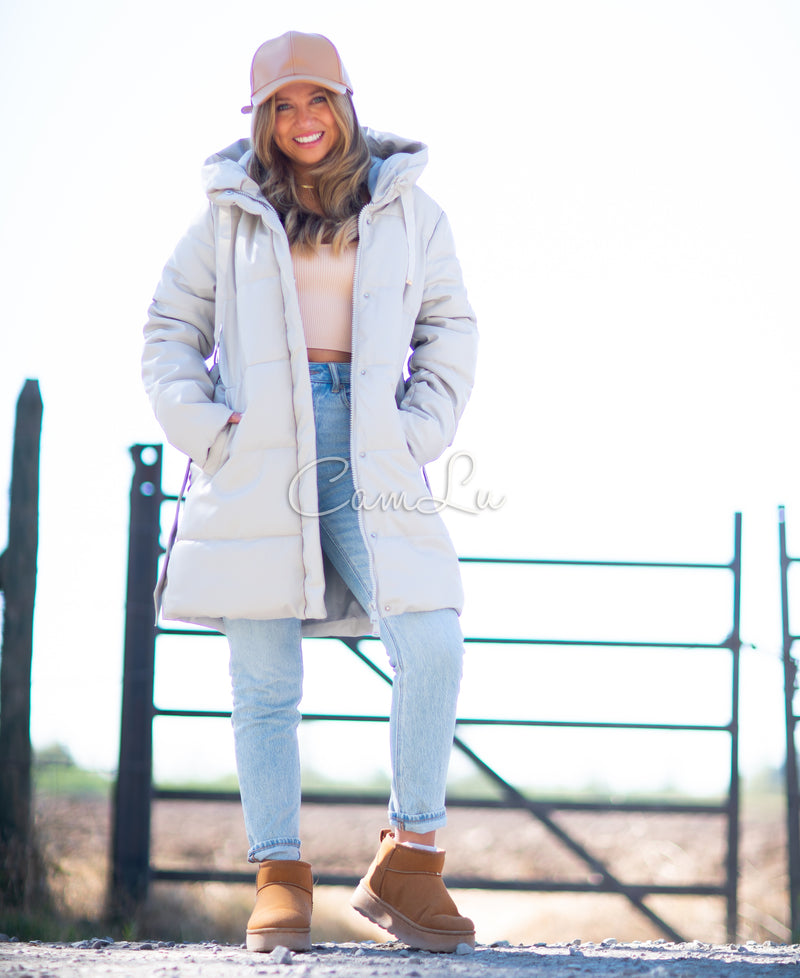 PUFFA ECO CUERO CON LAZO