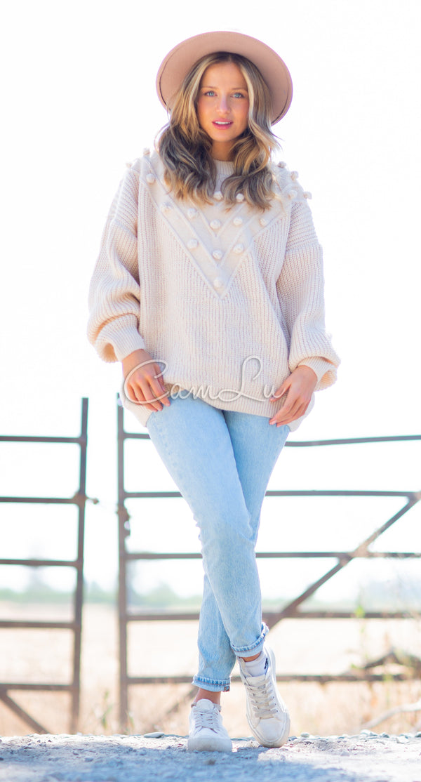 TEJIDO POMPONES FRONTALES (Beige)